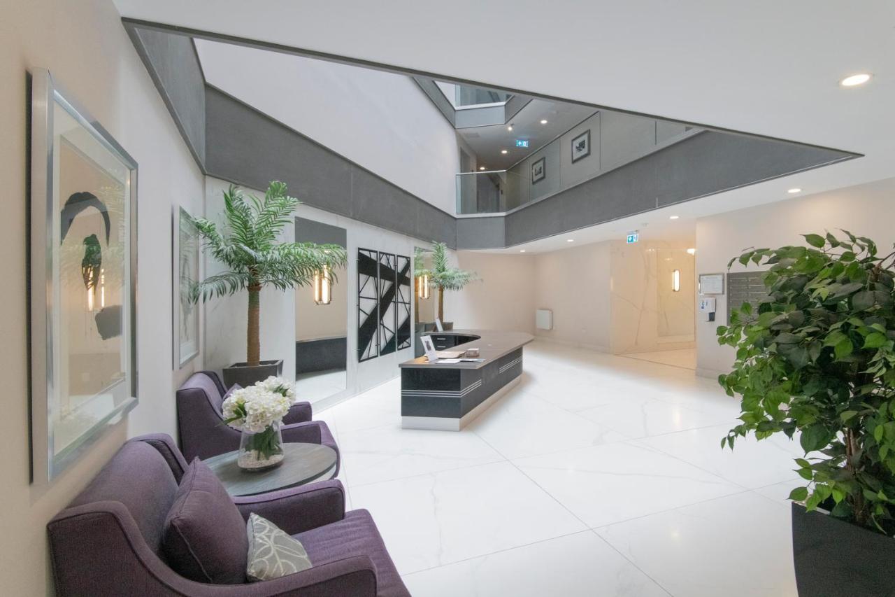 Spacious Apartment With Parking Space, Close To Heathrow, Elizabeth Line And Windsor Maidenhead Esterno foto